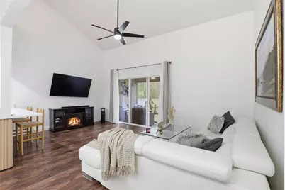 1215 NW 55 Street #7, Gainesville, FL 32605 - Photo 13