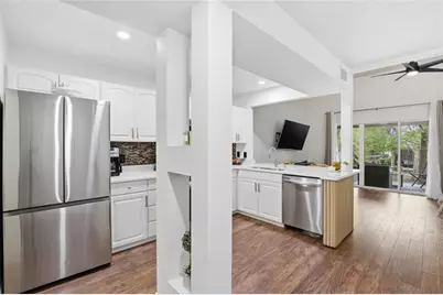 1215 NW 55 Street #7, Gainesville, FL 32605 - Photo 9