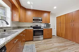 812 NW 36th Ter, Gainesville, FL 32605 - Photo 7