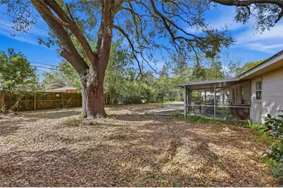 812 NW 36th Terrace, Gainesville, FL 32605 - Photo 23