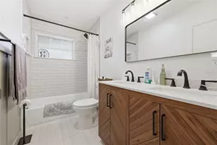 812 NW 36th Ter, Gainesville, FL 32605 - Photo 19