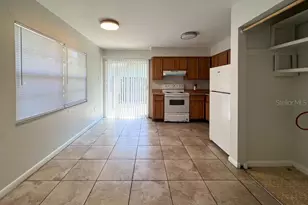 5925 SW 10th Ln, Gainesville, FL 32607 - Photo 3