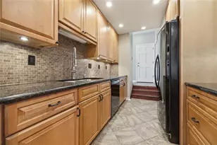 5328 NW 9th Ln, Gainesville, FL 32605 - Photo 9