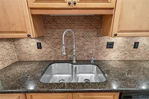 5328 NW 9th Ln, Gainesville, FL 32605 - Photo 7