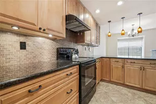 5328 NW 9th Ln, Gainesville, FL 32605 - Photo 5