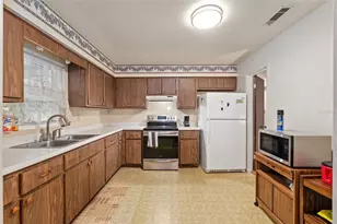 1931 NW 39th Pl, Gainesville, FL 32605 - Photo 29