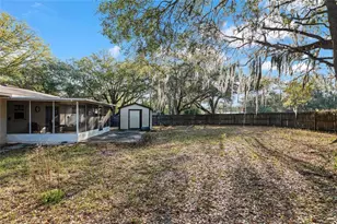 1931 NW 39th Pl, Gainesville, FL 32605 - Photo 15