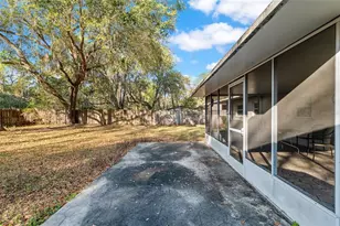 1931 NW 39th Pl, Gainesville, FL 32605 - Photo 11