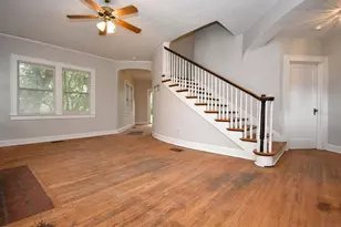 949 SW 13th St, Gainesville, FL 32601 - Photo 11