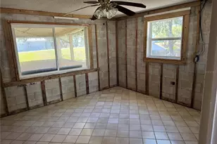 2221 S Waterman Dr, Crystal River, FL 34429 - Photo 15