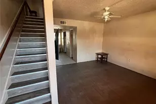 914 SW 8th Ave, Gainesville, FL 32601 - Photo 7