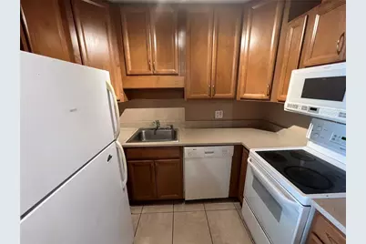 914 SW 8th Avenue #44, Gainesville, FL 32601 - Photo 11