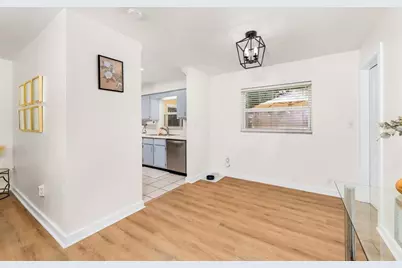 1909 SW 48th Avenue, Gainesville, FL 32608 - Photo 9