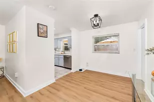 1909 SW 48th Ave, Gainesville, FL 32608 - Photo 9