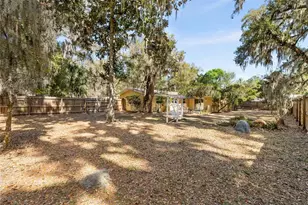 1909 SW 48th Ave, Gainesville, FL 32608 - Photo 27