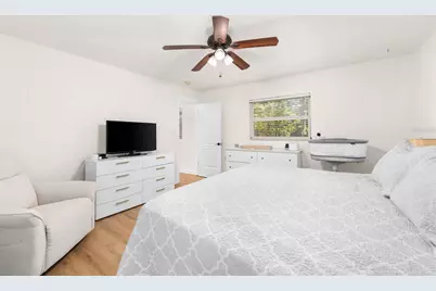 1909 SW 48th Avenue, Gainesville, FL 32608 - Photo 21