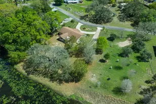 9923 E St Regis Ct, Inverness, FL 34450 - Photo 11