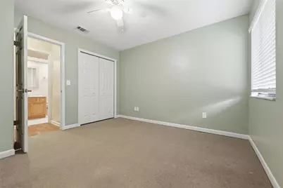 3944 NW 27th Lane, Gainesville, FL 32606 - Photo 17