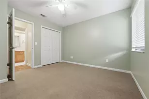 3944 NW 27th Ln, Gainesville, FL 32606 - Photo 17