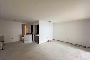 2640 SW 14th Dr, Gainesville, FL 32608 - Photo 5