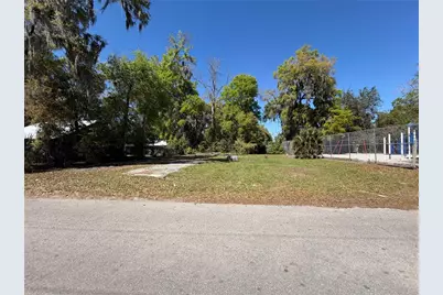 402 SW 7th Place, Gainesville, FL 32601 - Photo 1