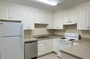 501 SW 75th St, Gainesville, FL 32607 - Photo 9