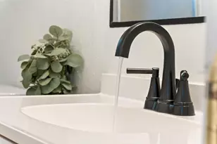 825 NW 19th Ave, Gainesville, FL 32609 - Photo 21