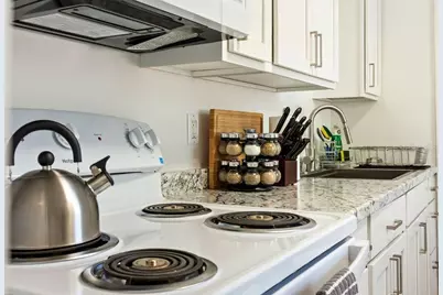 825 NW 19th Avenue, Gainesville, FL 32609 - Photo 13