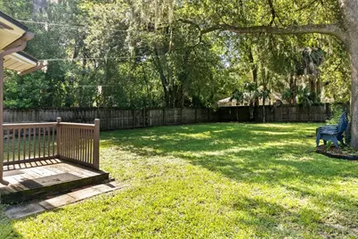 825 NW 19th Avenue, Gainesville, FL 32609 - Photo 23