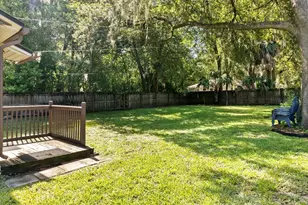 825 NW 19th Ave, Gainesville, FL 32609 - Photo 23