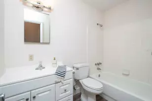 2907 NE 19th St, Gainesville, FL 32609 - Photo 11