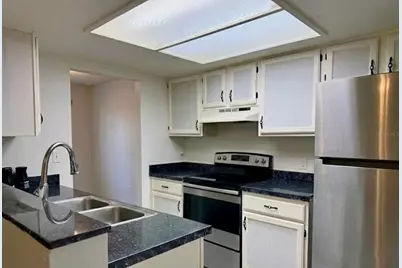 7200 SW 8th Avenue #Q108, Gainesville, FL 32607 - Photo 5