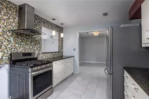 1421 NW 30th St, Gainesville, FL 32605 - Photo 39