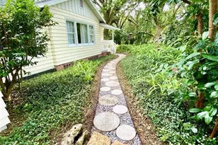 1723 NW 7th Ave, Gainesville, FL 32603 - Photo 3