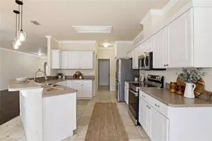 7513 SW 85th Dr, Gainesville, FL 32608 - Photo 3