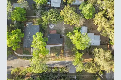 1010 NE 7th Place, Gainesville, FL 32601 - Photo 15