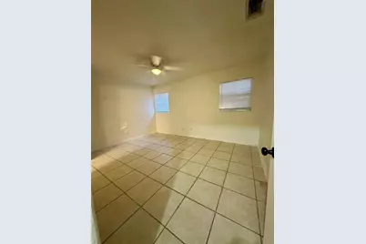 1916 NE 21st Place, Gainesville, FL 32609 - Photo 9