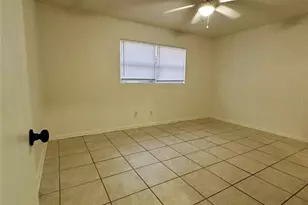 1916 NE 21st Pl, Gainesville, FL 32609 - Photo 5