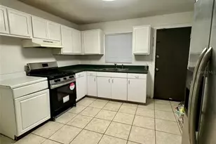 1916 NE 21st Pl, Gainesville, FL 32609 - Photo 11