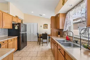 2610 Walden Ct, Kissimmee, FL 34743 - Photo 13