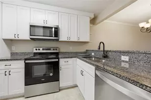 4215 SW 22nd Ln, Gainesville, FL 32607 - Photo 13