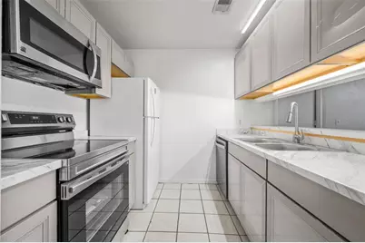 3800 SW 20th Avenue #611, Gainesville, FL 32607 - Photo 5