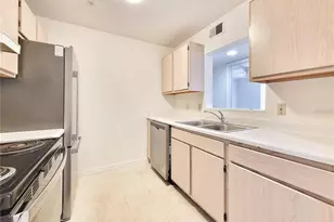 2360 SW Archer Rd, Gainesville, FL 32608 - Photo 13