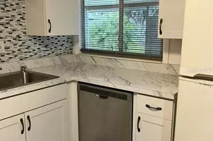 1305 Mohawk Cir, Tavares, FL 32778 - Photo 13