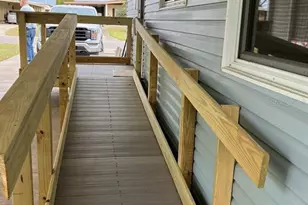 1305 Mohawk Cir, Tavares, FL 32778 - Photo 5