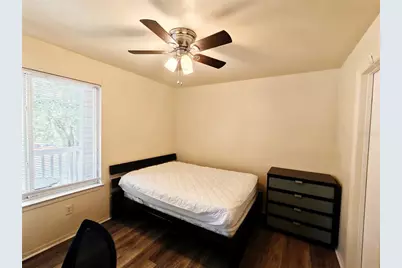 4000 SW 23rd Street #5-207 Room B, Gainesville, FL 32608 - Photo 3