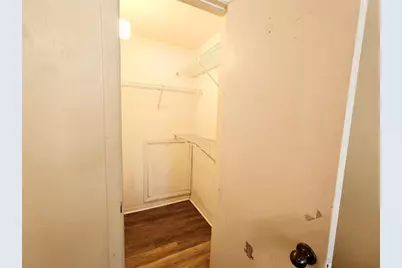 4000 SW 23rd Street #5-207 Room B, Gainesville, FL 32608 - Photo 5