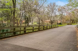 1810 NW 23rd Blvd, Gainesville, FL 32605 - Photo 3