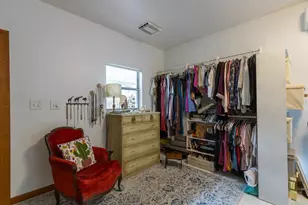 1303 NW 31st St, Gainesville, FL 32605 - Photo 31