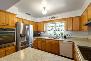 1303 NW 31st St, Gainesville, FL 32605 - Photo 3